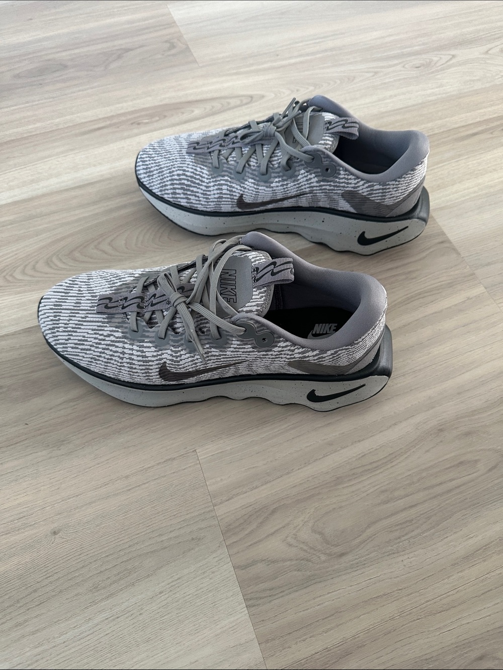 Nike Men’s Grey and White Knit Running Sneakers
